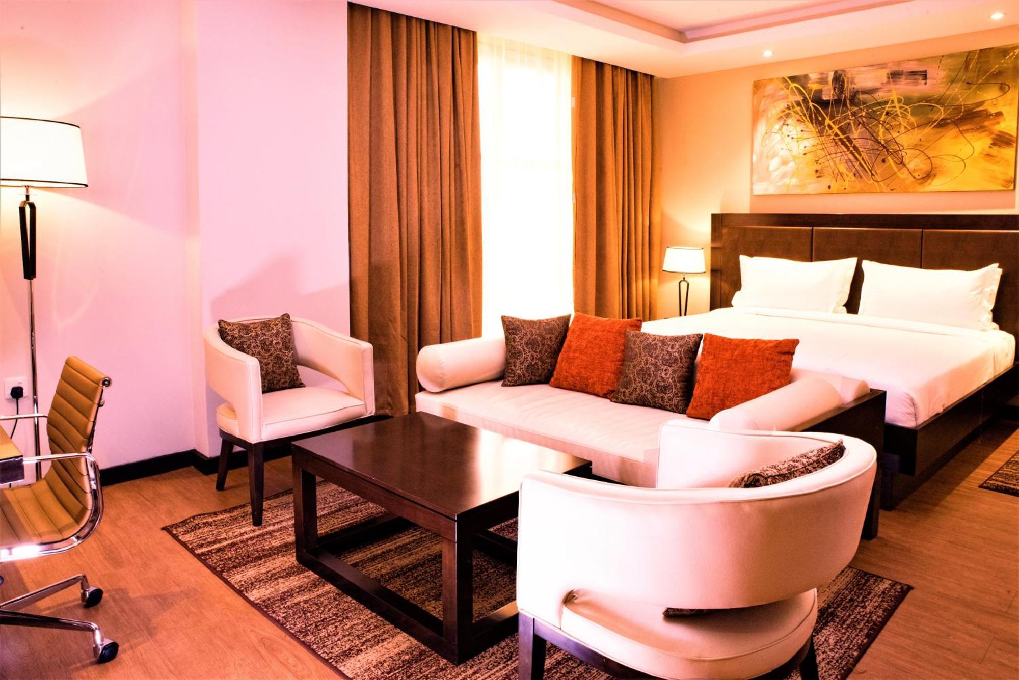 Hotel Doubletree By Hilton Nairobi Exteriér fotografie